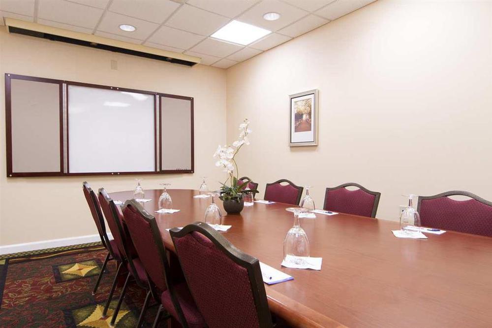 Hilton Garden Inn-Newburgh/Stewart Airport Facilidades foto